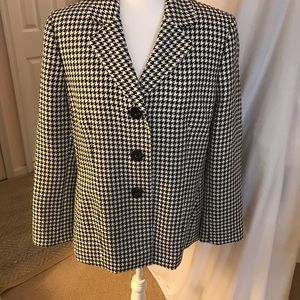 Jones Studio Separates B/W Herringbone Jacket 14